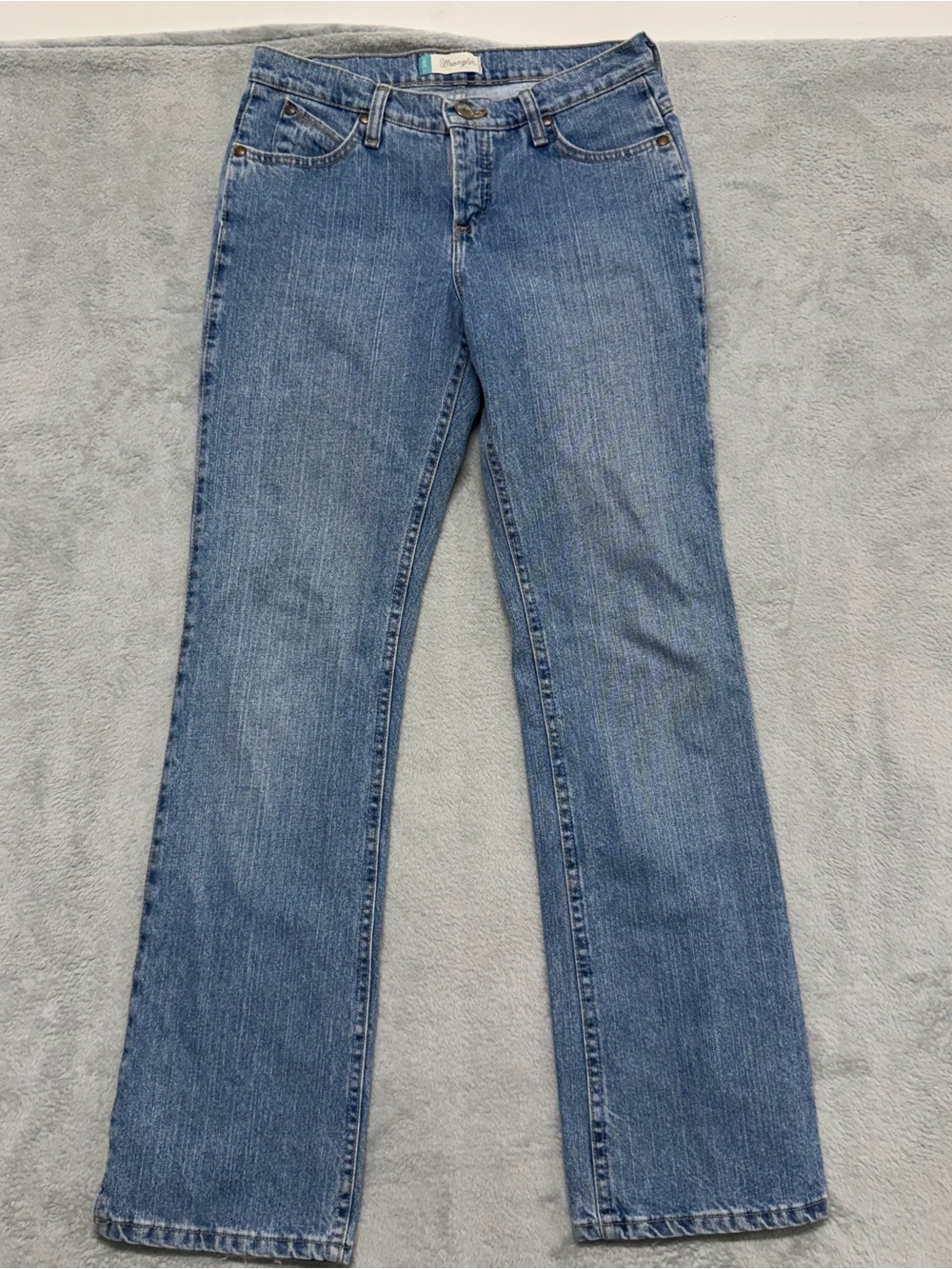 Wrangler Cash Jeans Blue Light Wash Cowgirl Cut 100% Cotton Womens 28x31.5